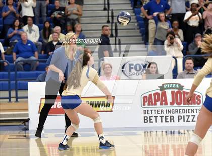 Thumbnail 3 in Santa Margarita vs. Mater Dei (CIF SS D1 Final) photogallery.