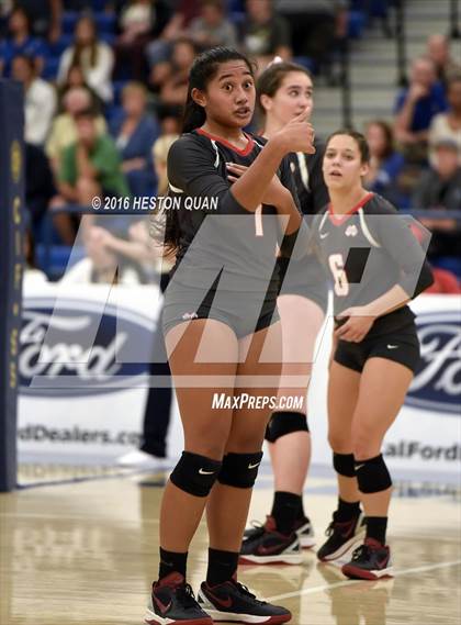Thumbnail 3 in Santa Margarita vs. Mater Dei (CIF SS D1 Final) photogallery.