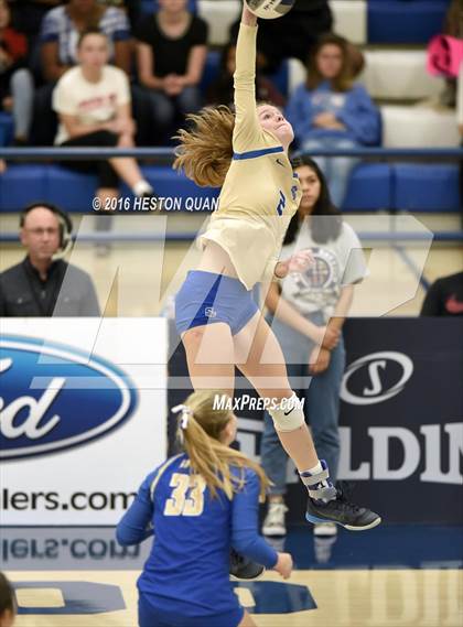 Thumbnail 3 in Santa Margarita vs. Mater Dei (CIF SS D1 Final) photogallery.