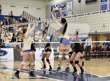 Thumbnail 1 in Santa Margarita vs. Mater Dei (CIF SS D1 Final) photogallery.