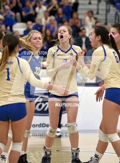 Thumbnail 2 in Santa Margarita vs. Mater Dei (CIF SS D1 Final) photogallery.