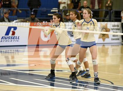 Thumbnail 3 in Santa Margarita vs. Mater Dei (CIF SS D1 Final) photogallery.