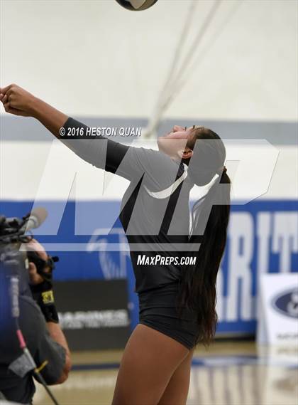 Thumbnail 1 in Santa Margarita vs. Mater Dei (CIF SS D1 Final) photogallery.