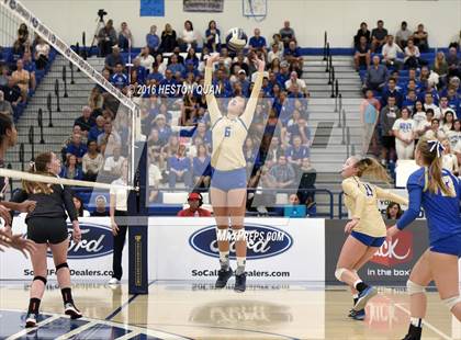 Thumbnail 2 in Santa Margarita vs. Mater Dei (CIF SS D1 Final) photogallery.