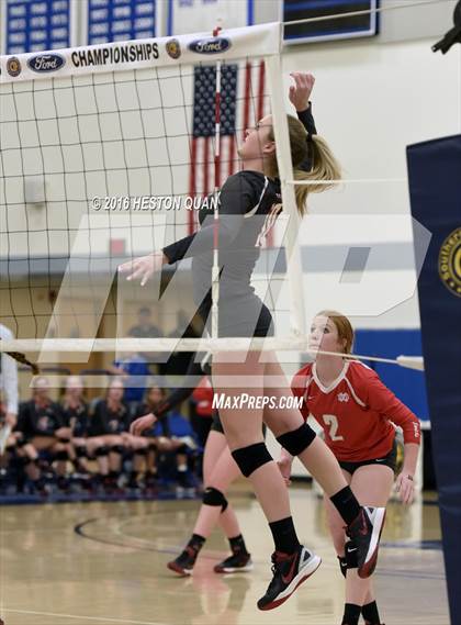 Thumbnail 2 in Santa Margarita vs. Mater Dei (CIF SS D1 Final) photogallery.