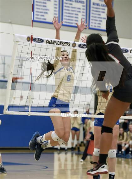 Thumbnail 1 in Santa Margarita vs. Mater Dei (CIF SS D1 Final) photogallery.
