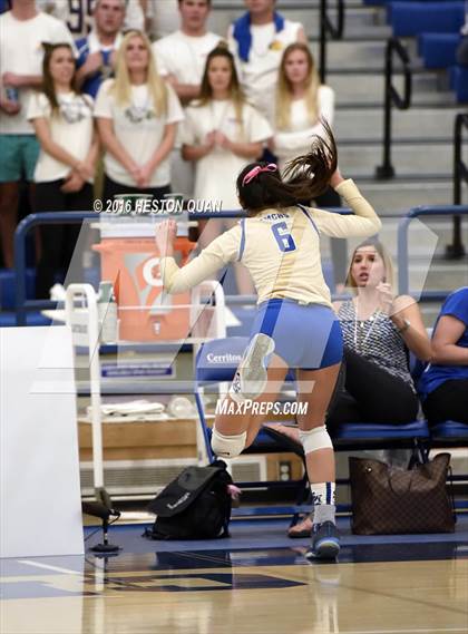 Thumbnail 2 in Santa Margarita vs. Mater Dei (CIF SS D1 Final) photogallery.