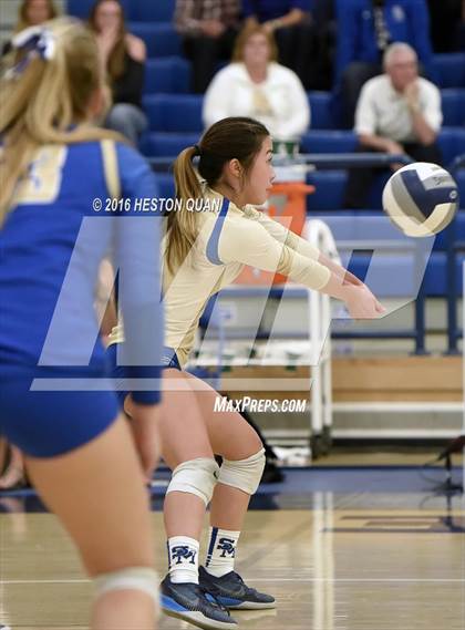 Thumbnail 3 in Santa Margarita vs. Mater Dei (CIF SS D1 Final) photogallery.