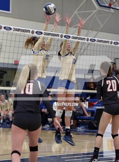 Thumbnail 2 in Santa Margarita vs. Mater Dei (CIF SS D1 Final) photogallery.