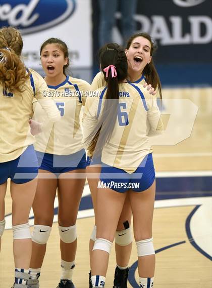 Thumbnail 1 in Santa Margarita vs. Mater Dei (CIF SS D1 Final) photogallery.