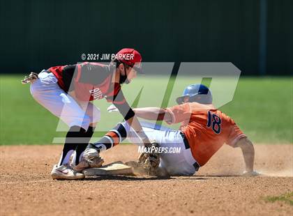 Thumbnail 2 in Glenn vs. Bowie (AISD Tournament) photogallery.