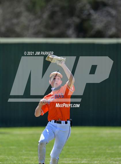 Thumbnail 3 in Glenn vs. Bowie (AISD Tournament) photogallery.