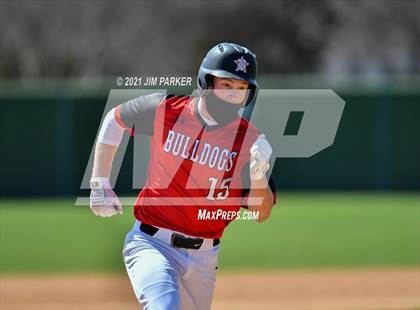 Thumbnail 3 in Glenn vs. Bowie (AISD Tournament) photogallery.