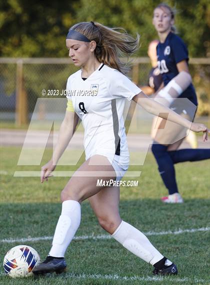 Thumbnail 2 in Fort Wayne Snider @ Bellmont photogallery.