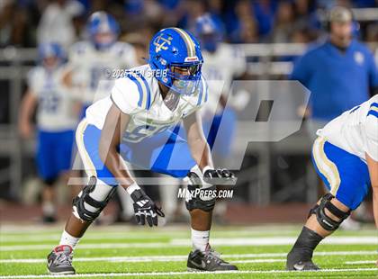 Thumbnail 2 in Vandebilt Catholic @ E.D. White photogallery.