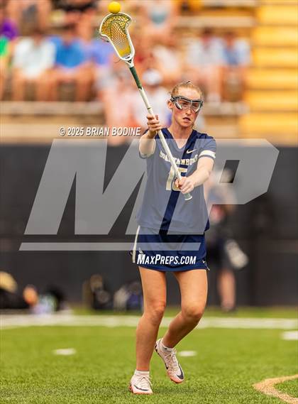 Thumbnail 3 in Lexington vs Spartanburg (SCHSL 5A Div 1 Final) photogallery.