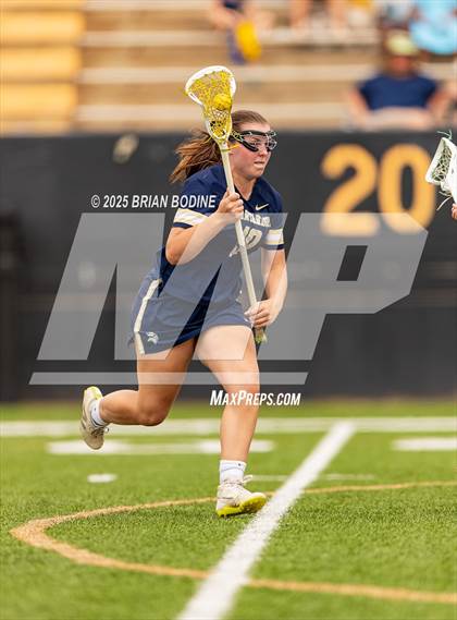 Thumbnail 3 in Lexington vs Spartanburg (SCHSL 5A Div 1 Final) photogallery.