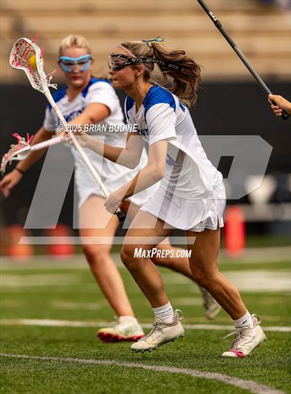 Thumbnail 1 in Lexington vs Spartanburg (SCHSL 5A Div 1 Final) photogallery.