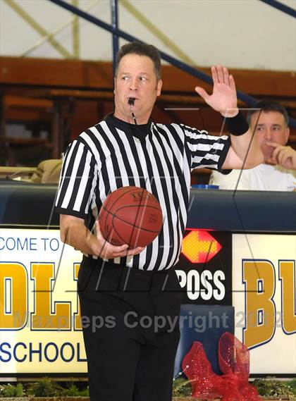 Thumbnail 2 in Yuba City vs. Gridley (Lady Bulldog Holiday Classic) photogallery.