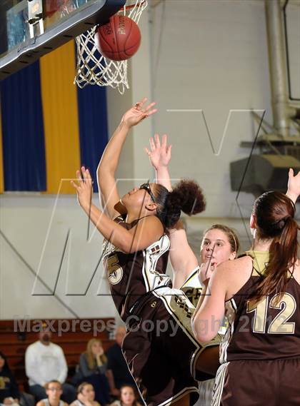 Thumbnail 2 in Yuba City vs. Gridley (Lady Bulldog Holiday Classic) photogallery.