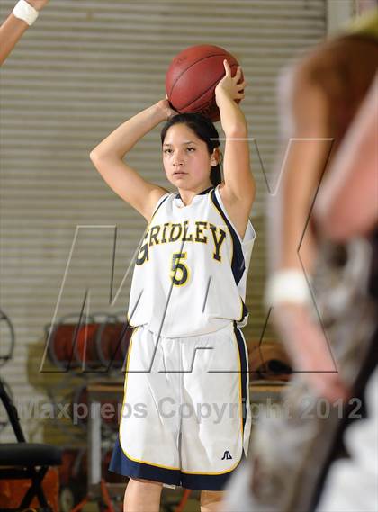 Thumbnail 1 in Yuba City vs. Gridley (Lady Bulldog Holiday Classic) photogallery.