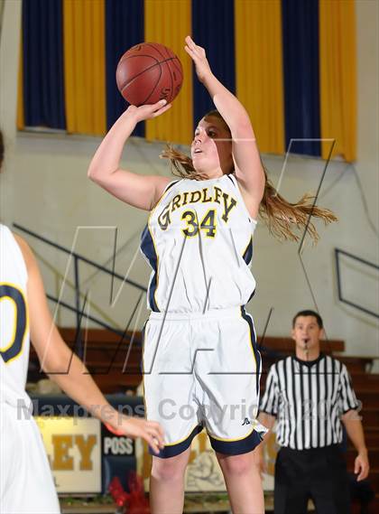 Thumbnail 3 in Yuba City vs. Gridley (Lady Bulldog Holiday Classic) photogallery.