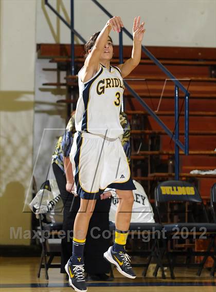Thumbnail 1 in Yuba City vs. Gridley (Lady Bulldog Holiday Classic) photogallery.