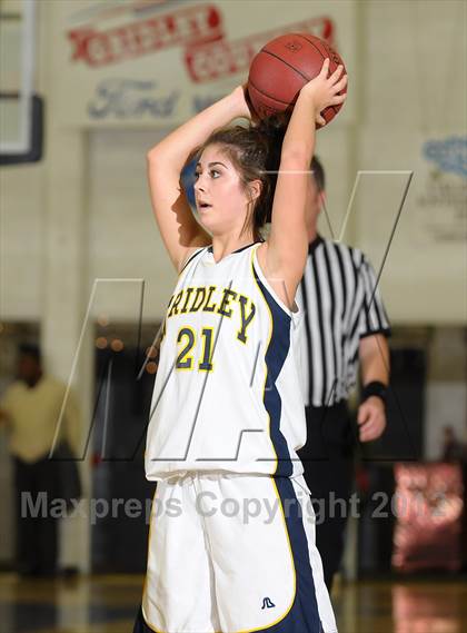 Thumbnail 2 in Yuba City vs. Gridley (Lady Bulldog Holiday Classic) photogallery.