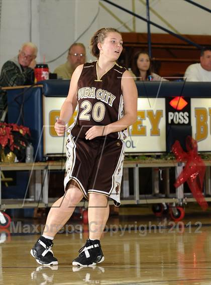 Thumbnail 2 in Yuba City vs. Gridley (Lady Bulldog Holiday Classic) photogallery.