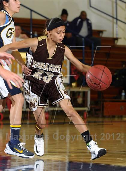 Thumbnail 2 in Yuba City vs. Gridley (Lady Bulldog Holiday Classic) photogallery.