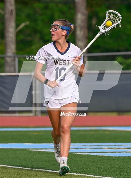 Thumbnail 3 in West Forsyth vs. Walton (GHSA Division 3 Championship) photogallery.