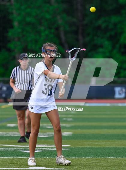 Thumbnail 3 in West Forsyth vs. Walton (GHSA Division 3 Championship) photogallery.