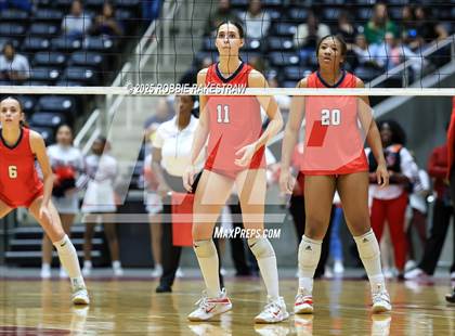 Thumbnail 2 in Byron Nelson vs. Dawson (UIL 6A D1 Volleyball Final) photogallery.