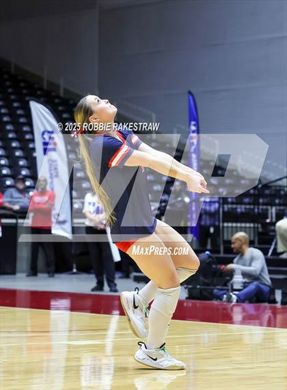 Thumbnail 2 in Byron Nelson vs. Dawson (UIL 6A D1 Volleyball Final) photogallery.
