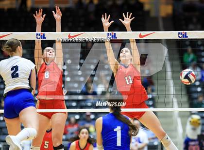 Thumbnail 1 in Byron Nelson vs. Dawson (UIL 6A D1 Volleyball Final) photogallery.
