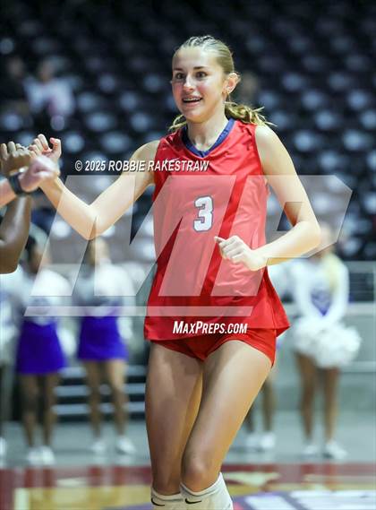 Thumbnail 1 in Byron Nelson vs. Dawson (UIL 6A D1 Volleyball Final) photogallery.