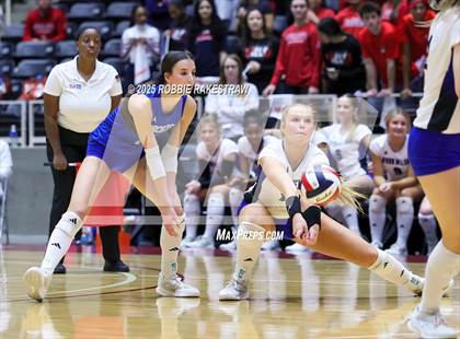 Thumbnail 1 in Byron Nelson vs. Dawson (UIL 6A D1 Volleyball Final) photogallery.
