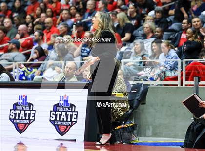 Thumbnail 2 in Byron Nelson vs. Dawson (UIL 6A D1 Volleyball Final) photogallery.