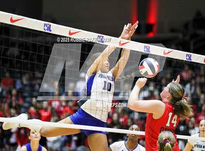 Thumbnail 2 in Byron Nelson vs. Dawson (UIL 6A D1 Volleyball Final) photogallery.