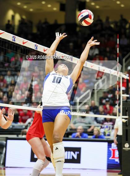 Thumbnail 1 in Byron Nelson vs. Dawson (UIL 6A D1 Volleyball Final) photogallery.