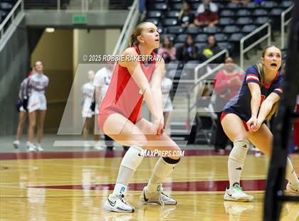 Thumbnail 1 in Byron Nelson vs. Dawson (UIL 6A D1 Volleyball Final) photogallery.