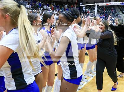 Thumbnail 1 in Byron Nelson vs. Dawson (UIL 6A D1 Volleyball Final) photogallery.