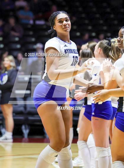 Thumbnail 3 in Byron Nelson vs. Dawson (UIL 6A D1 Volleyball Final) photogallery.