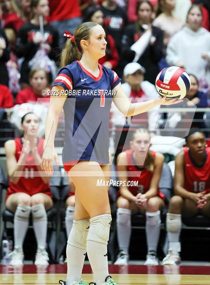 Thumbnail 1 in Byron Nelson vs. Dawson (UIL 6A D1 Volleyball Final) photogallery.