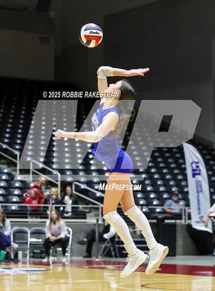 Thumbnail 2 in Byron Nelson vs. Dawson (UIL 6A D1 Volleyball Final) photogallery.