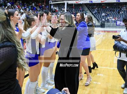 Thumbnail 3 in Byron Nelson vs. Dawson (UIL 6A D1 Volleyball Final) photogallery.