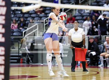 Thumbnail 3 in Byron Nelson vs. Dawson (UIL 6A D1 Volleyball Final) photogallery.