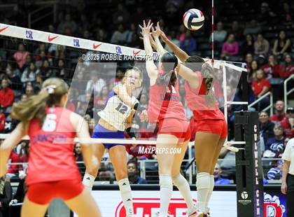 Thumbnail 2 in Byron Nelson vs. Dawson (UIL 6A D1 Volleyball Final) photogallery.