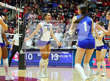 Thumbnail 2 in Byron Nelson vs. Dawson (UIL 6A D1 Volleyball Final) photogallery.