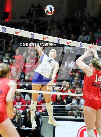 Thumbnail 3 in Byron Nelson vs. Dawson (UIL 6A D1 Volleyball Final) photogallery.